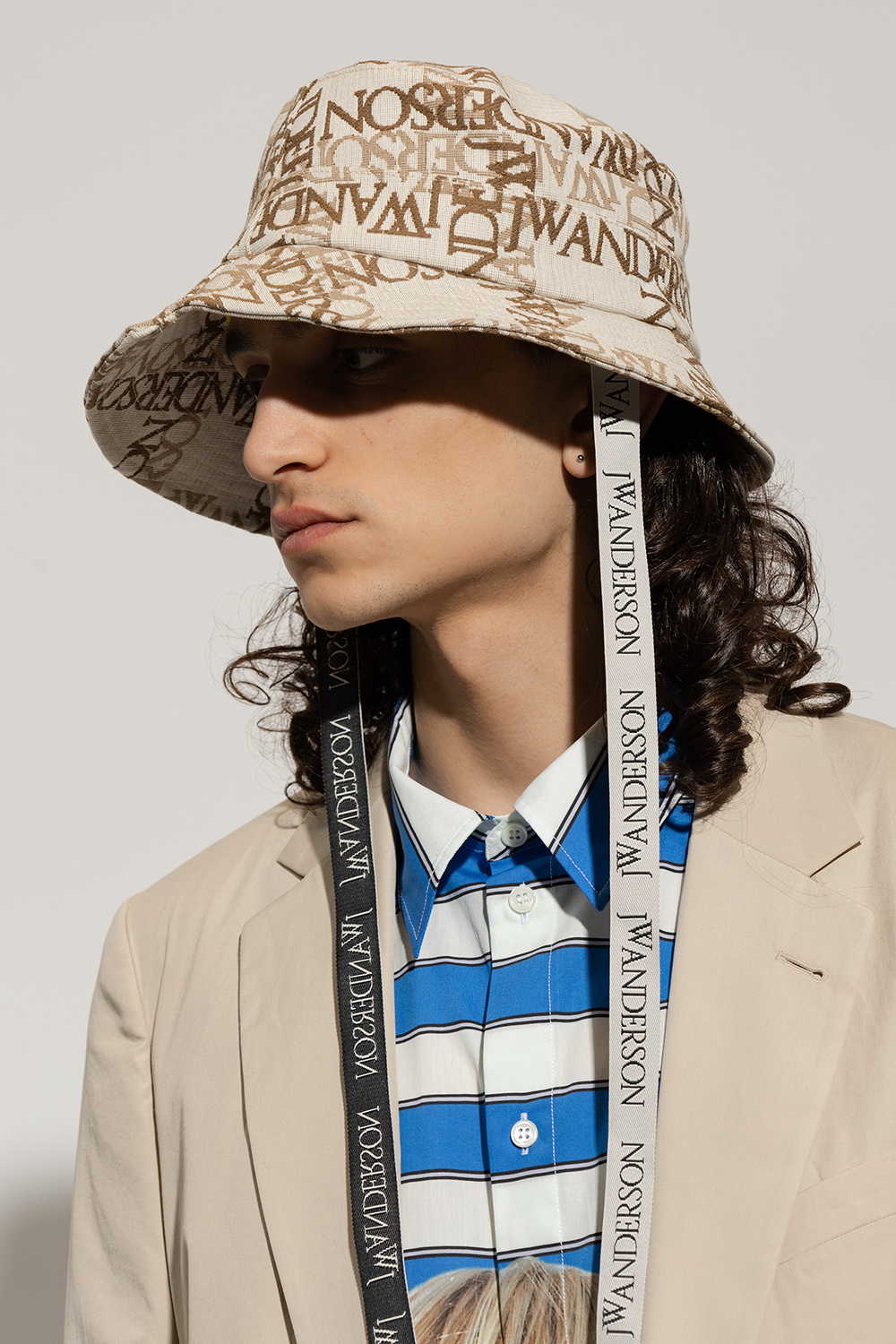 Cream Bucket hat with logo JW Anderson - Vitkac GB